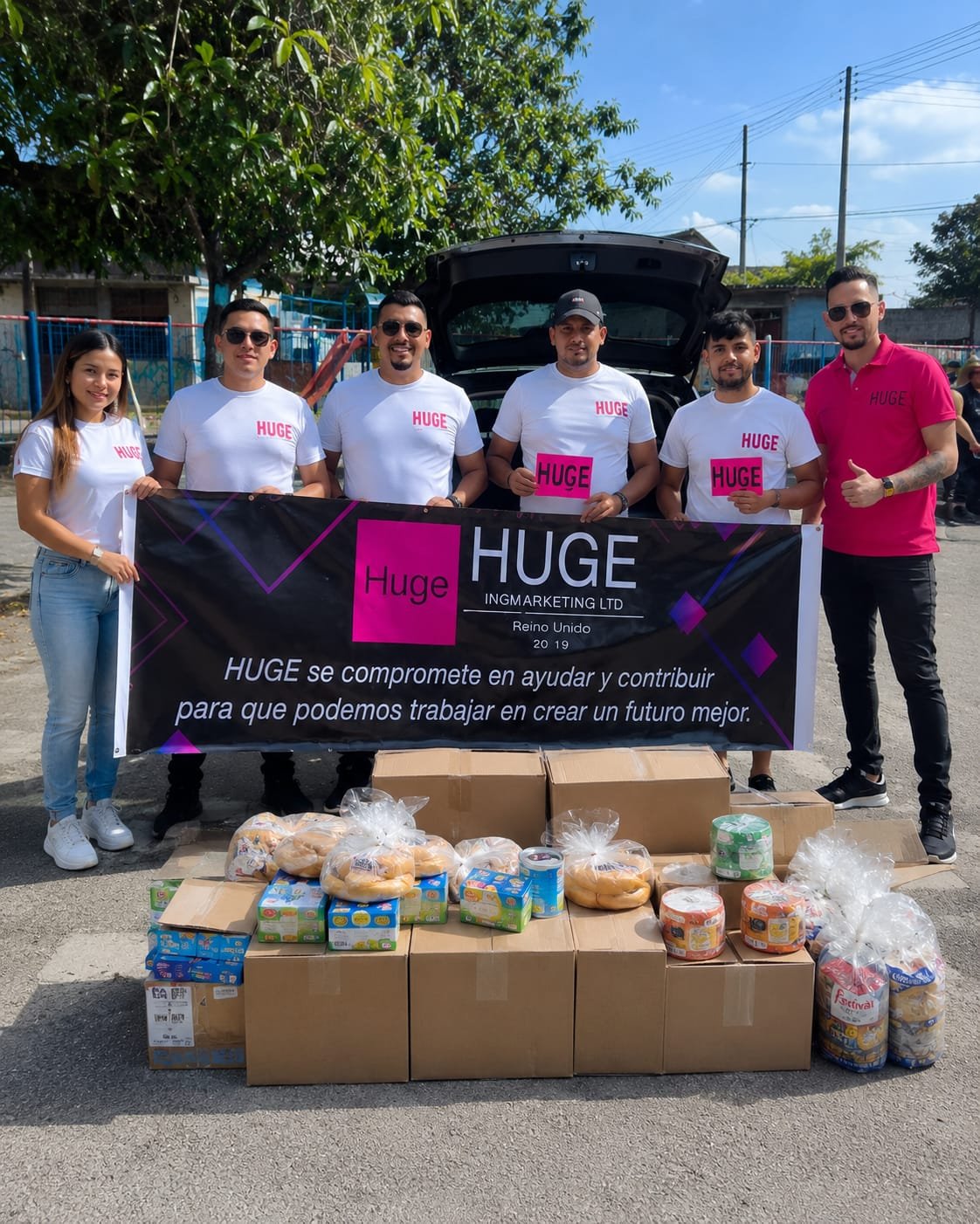 Huge — Comunidad